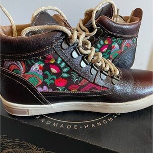 INKKAS, CAMPING BOOT | SIZE 8, NWT!